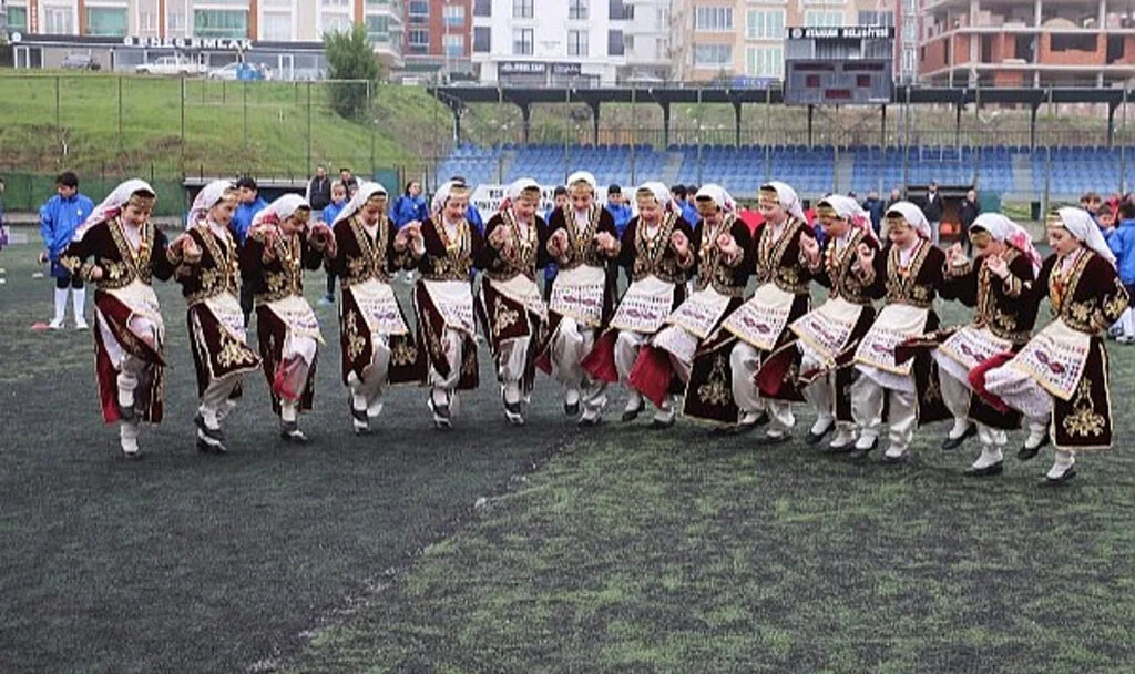 Atakum’da 23 Nisan Coşkusu Kenti Sardı