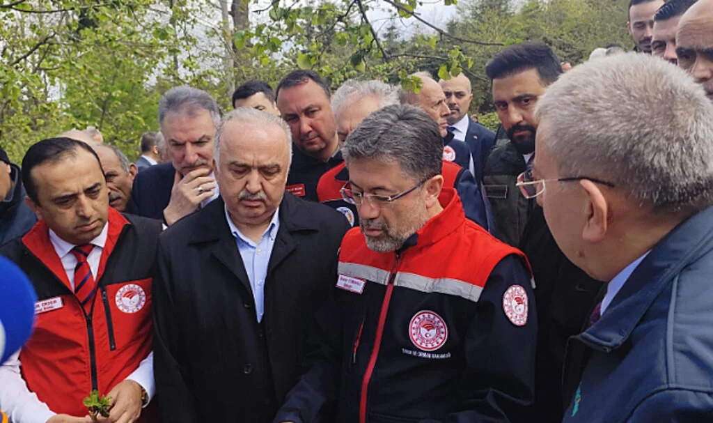 Bakan İbrahim Yumaklı: Zirai Don 34 İli Etkiledi, Gıda Arz Güvenliği Tehlikede Değil