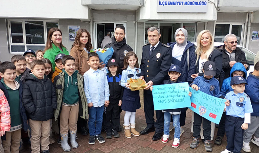 Çarşamba’da Öğrencilerden Polislere Anlamlı Ziyaret