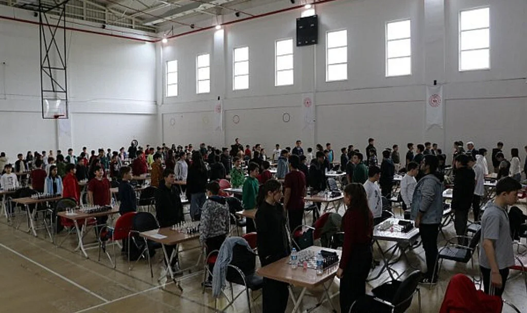 Çarşamba'da Satranç Turnuvasına Yoğun Katılım