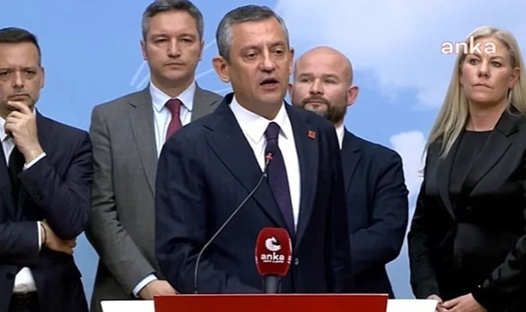 CHP Lideri Özgür Özel: Türkiye Demokrasi Liginde Geriliyor