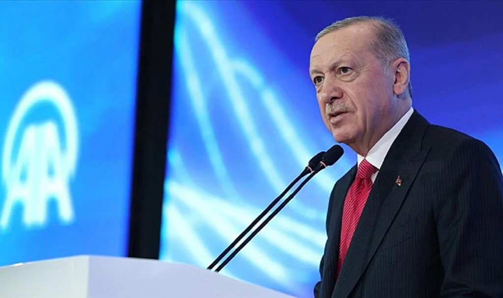Erdoğan’dan Normal Doğum Pankartı Tepkisine Yanıt