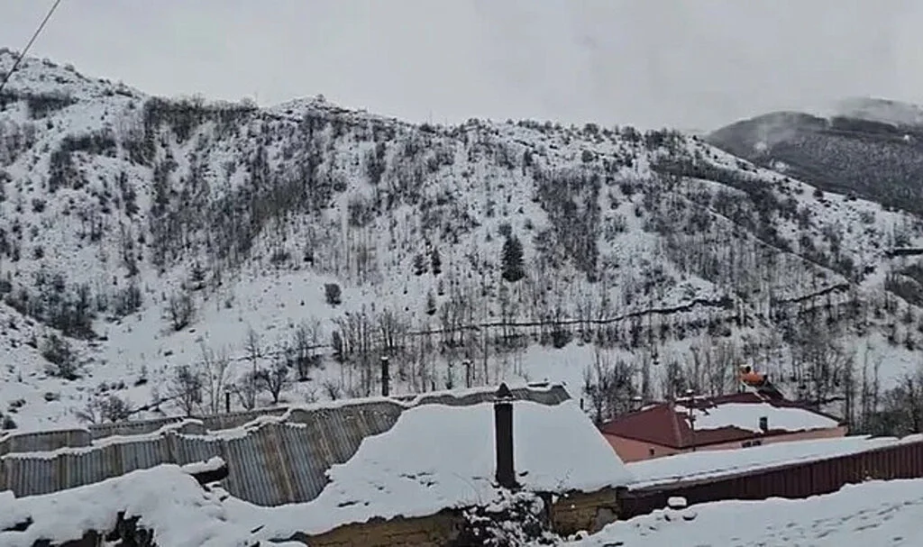 Erzincan’da Nisan Sürprizi: Kar Yeniden Geldi