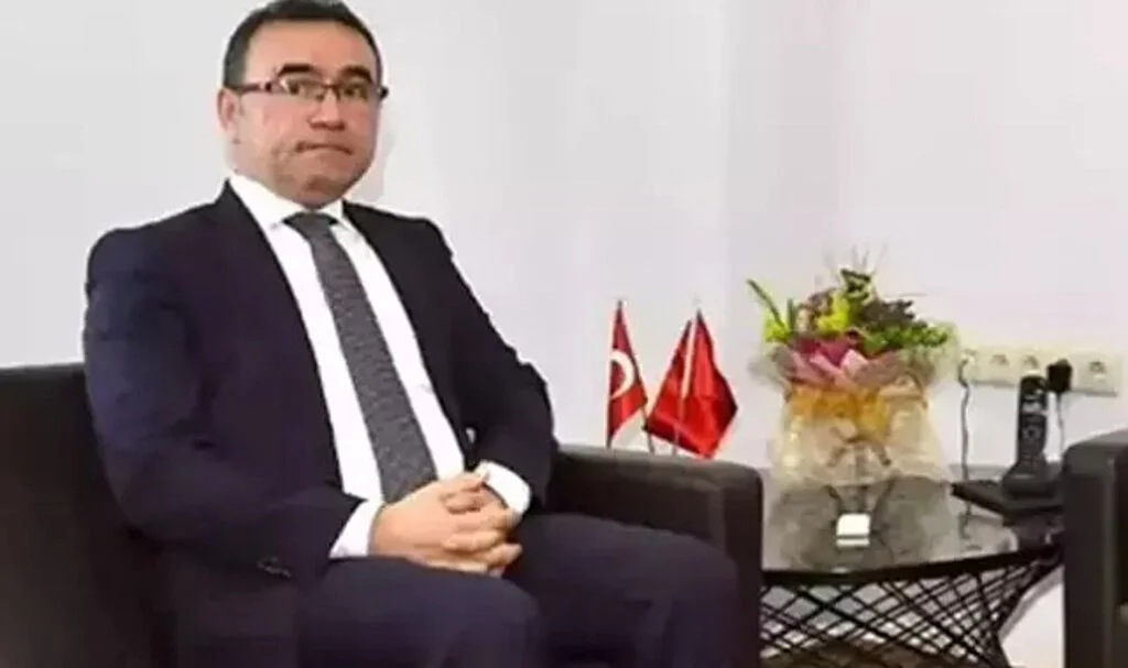 Eski Kaymakam Depremzedeleri Kandırdı 70 Yıl Hapis Cezası Aldı! 50 Milyonluk Vurgun...