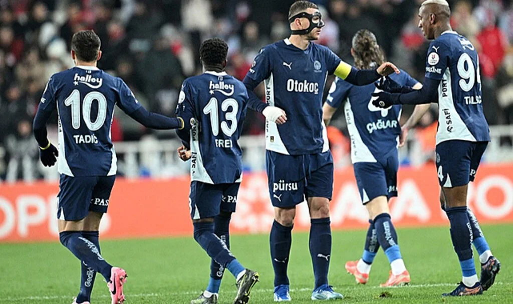 Fenerbahçe'den Sivas'ta Kritik Galibiyet