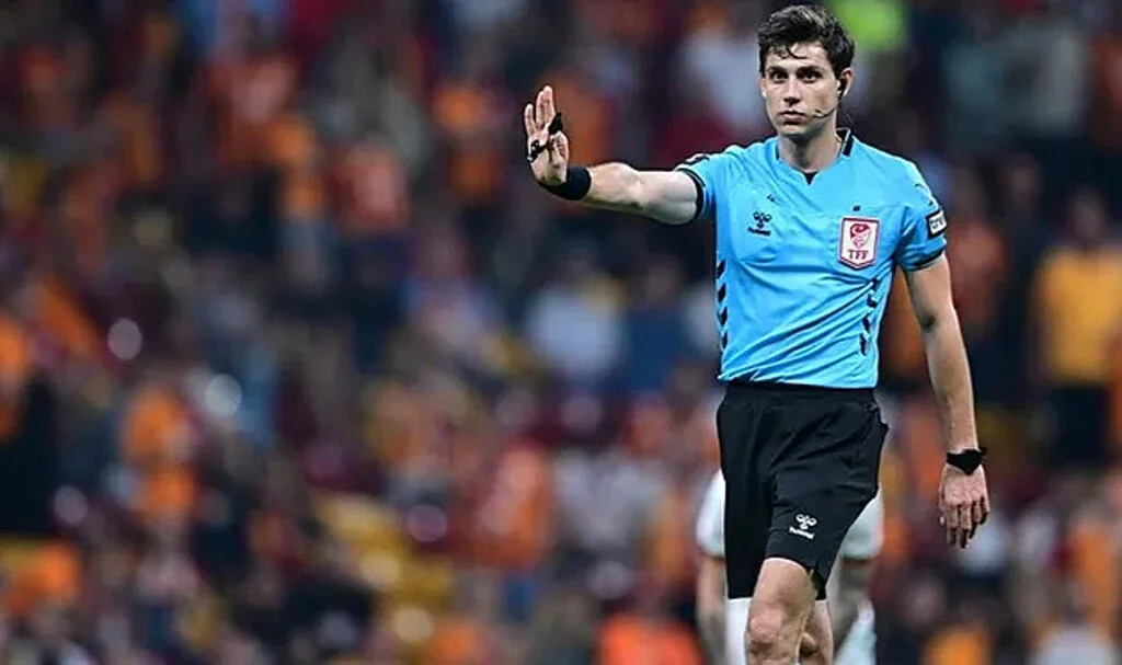 Fenerbahçe-Trabzonspor Derbisinin Hakemi Açıklandı