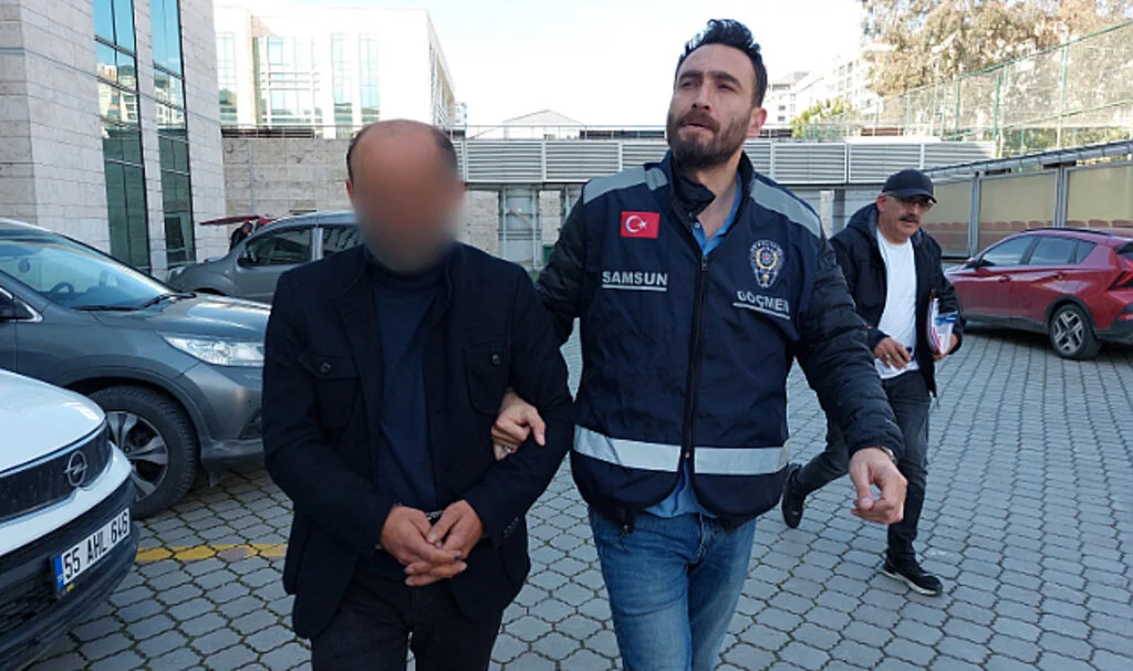 İstanbul'dan Rize’ye Kaçak Göçmen Taşırken Samsun'da Yakalandı