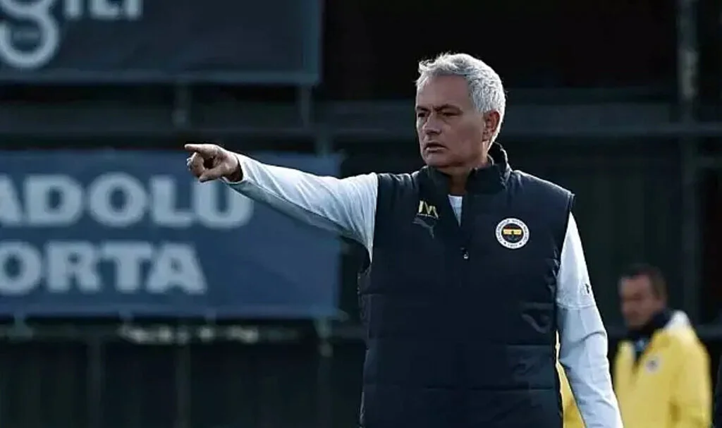 Jose Mourinho bir ilki başarmak istiyor!