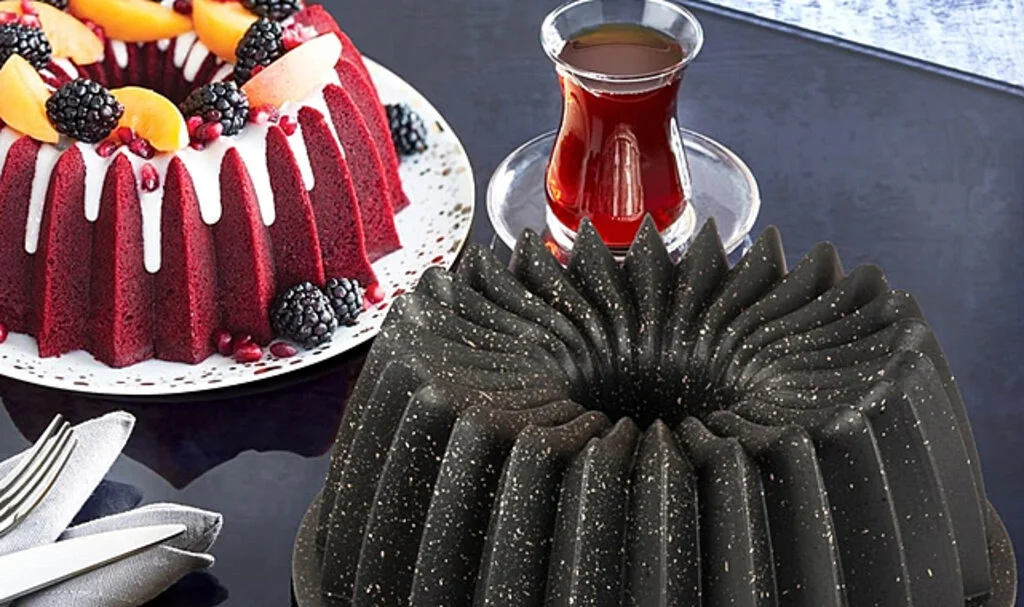 Kek Kalıpları: Ev Pastacılığının Gizli Kahramanları ve Yaratıcı Sunumların Temeli