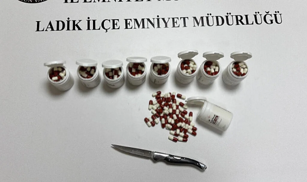 Ladik’te 483 Sentetik Hap Ele Geçirildi, 2 Kişi Tutuklandı