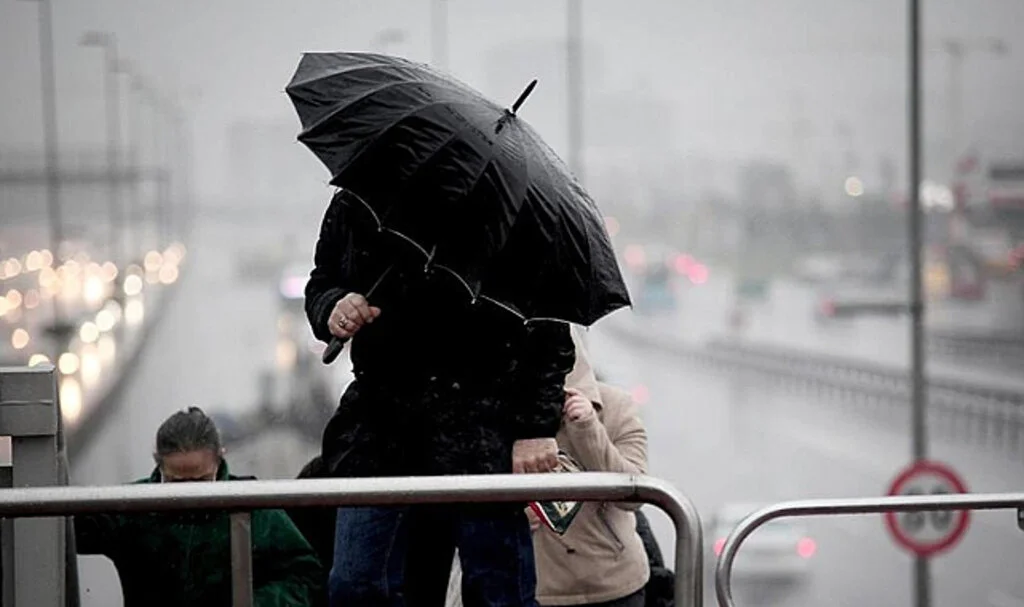 Meteoroloji’den Uyarı Üstüne Uyarı: Yağış ve Fırtına Geliyor