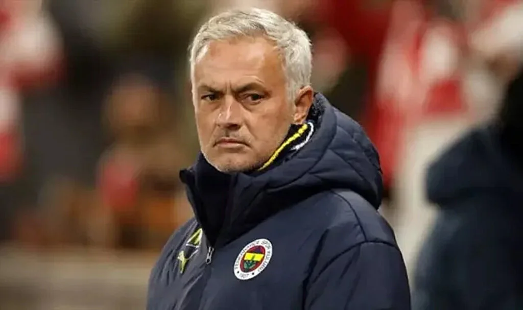 Mourinho'ya Sürpriz Teklif!
