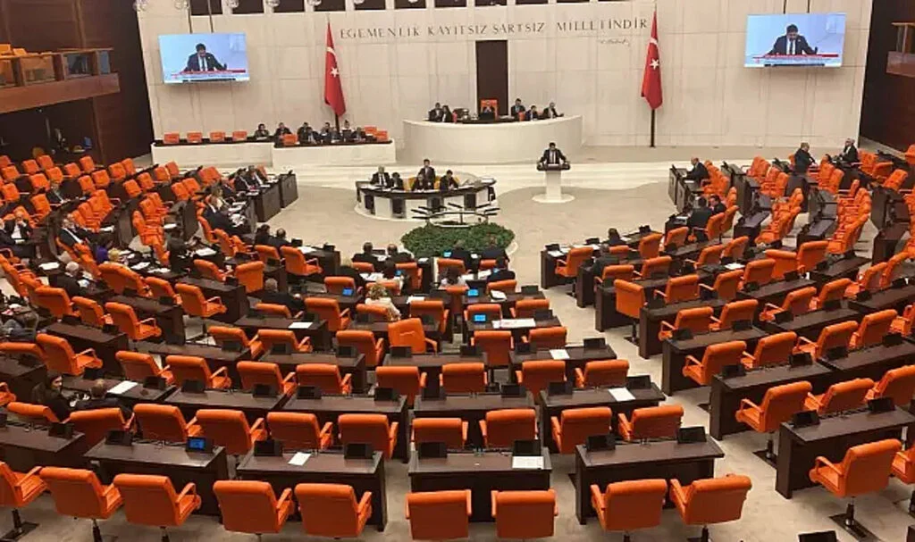 Nevruz İçin Resmi Tatil Teklifi TBMM'ye Sunuldu