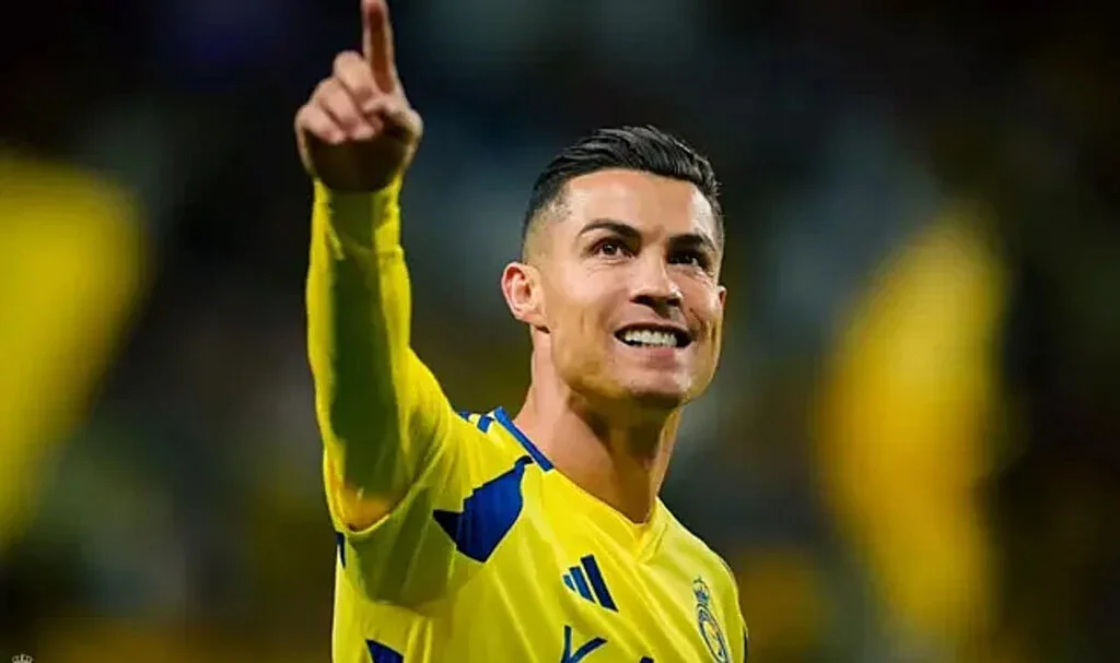 O Türk Takımı Cristiano Ronaldo ile Sözleşme imzaladığını duyurdu! Herkes şaşkına döndü...