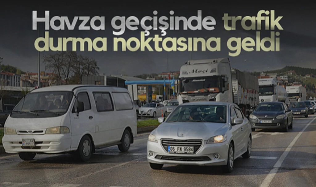 Samsun-Ankara Yolunun Havza Geçişinde Trafik Durma Noktasına Geldi