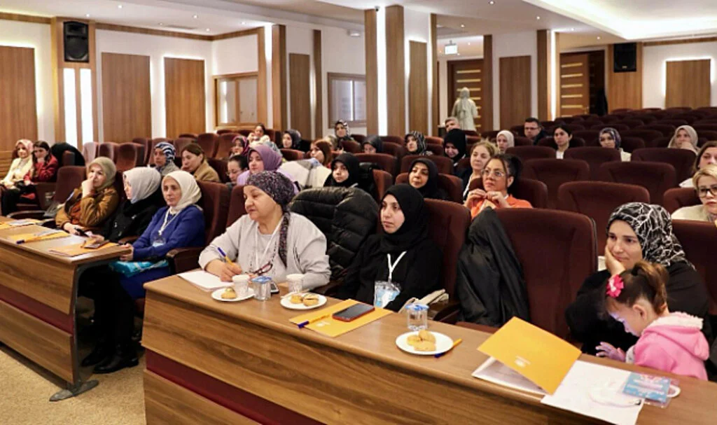 Samsun'da Aile Akademisi Eğitimleri Başladı