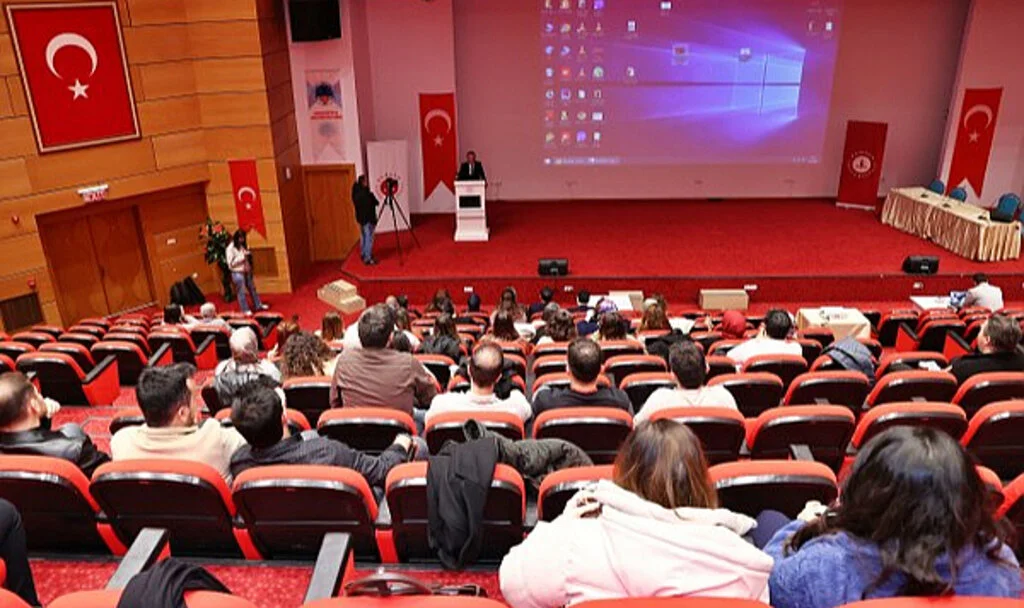Samsun’da Alzheimer Sempozyumu Düzenlendi