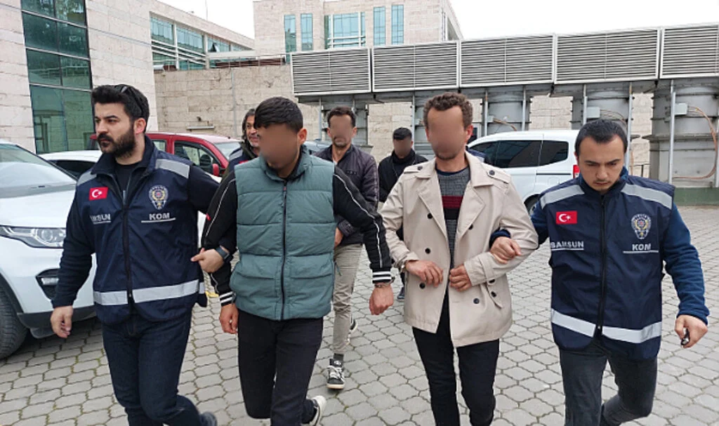 Samsun’da Ehliyet Sınavında Kopya Düzeneği: 3 Gözaltı