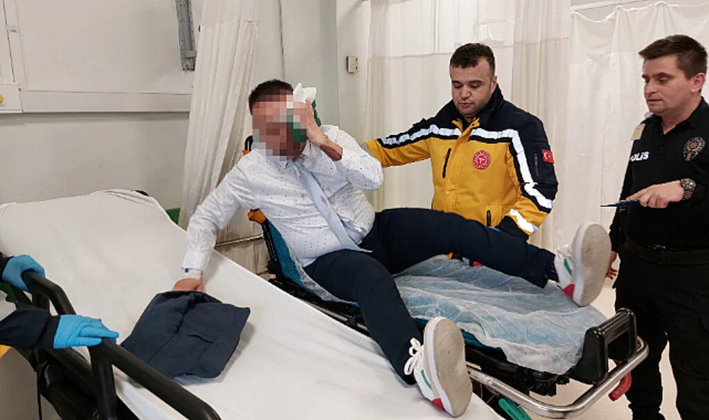 Samsun'da Okulda Öğretmeni Darp Eden 2 Kişi Yakalandı