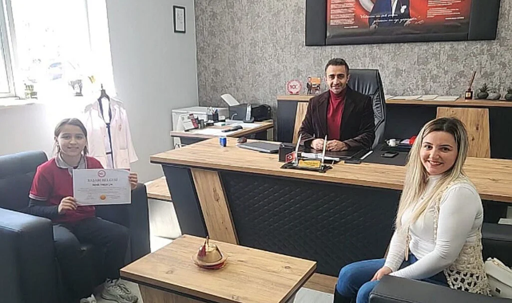Samsun’da Ortaokul Öğrencisinin Bağımsızlık Şiiri İlçe Birincisi Oldu