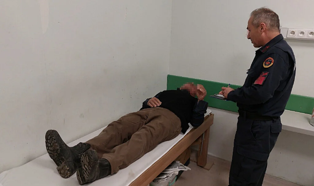 Samsun'da Sokak Köpeğinin Kovaladığı Yaşlı Adam Yaralandı