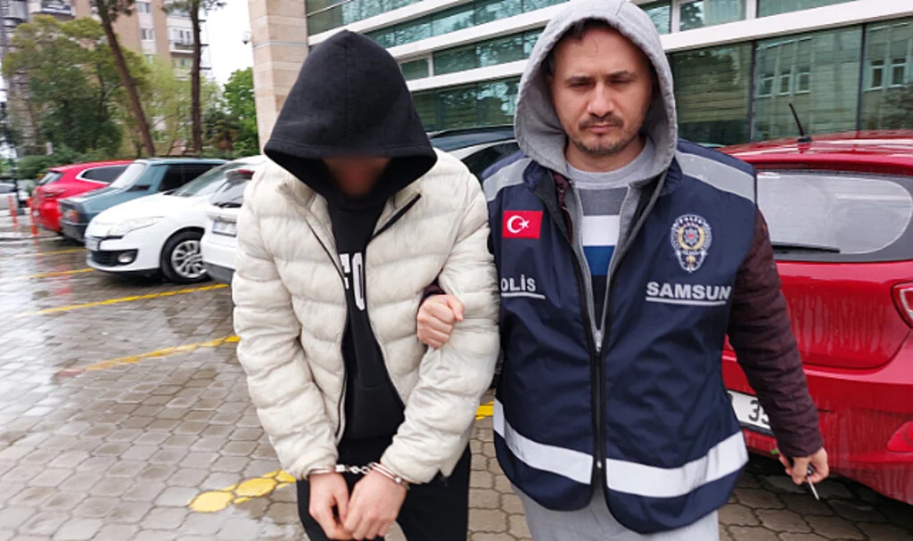 Samsun'da Tüfekle Abisini ve Kendini Yaralayan Genç Tutuklandı