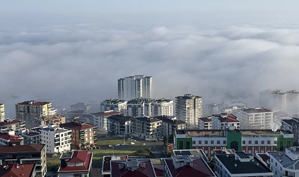 Samsun’da Yoğun Sis Görüşü Engelledi