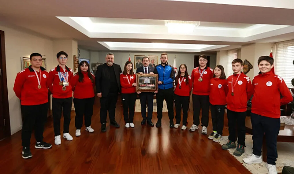 Samsun Valisi Orhan Tavlı’dan Şampiyon Atıcılara Tebrik
