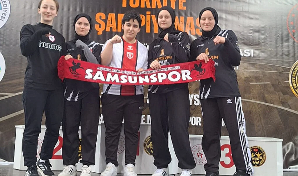 Samsunlu Bilek Güreşçilerden Madalya Yağmuru