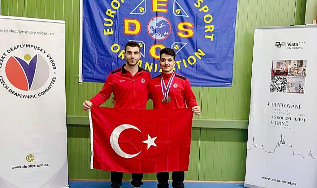 Samsunlu Sporcu Avrupa’da Çifte Başarı Elde Etti