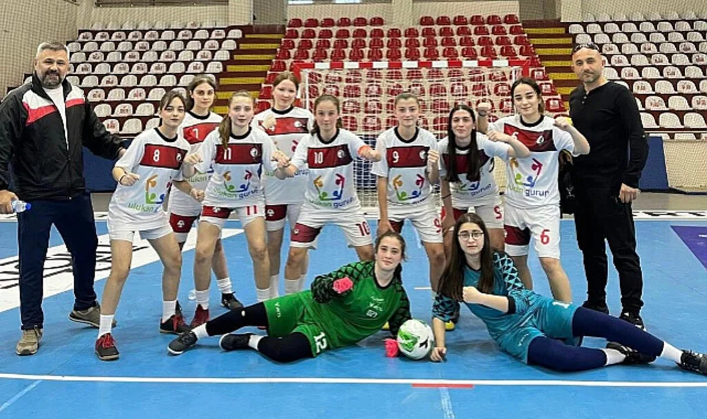 Samsunlu Takımlar Futsal Yarı Finallerine Galibiyetle Başladı