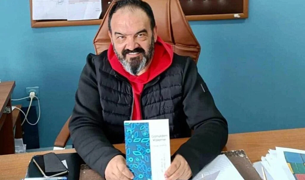 Samsunlu Yazar, Kitap Gelirini Öğrencilere Bağışladı