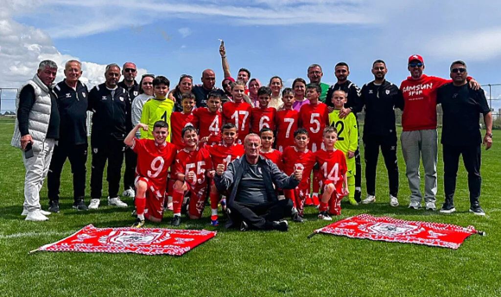 Samsunspor U10 Takımı Antalya'dan Şampiyonlukla Döndü
