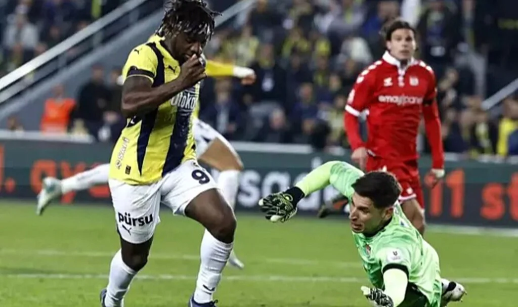 Sivasspor-Fenerbahçe Maçları Gollü Geçiyor