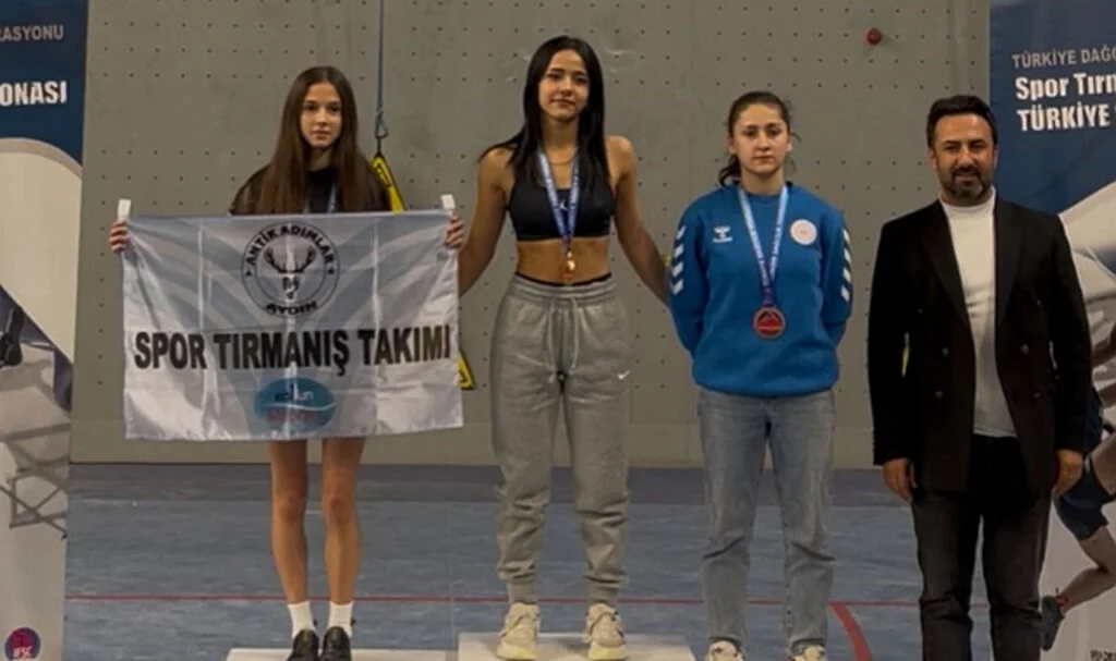 Spor Tırmanışta Zorlu Koleji Rüzgârı