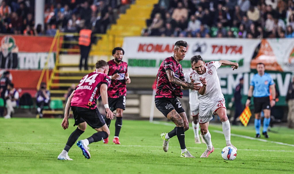 Süper Lig’de 32. Hafta Tamamlandı! Samsunspor Deplasmanda Mağlup...