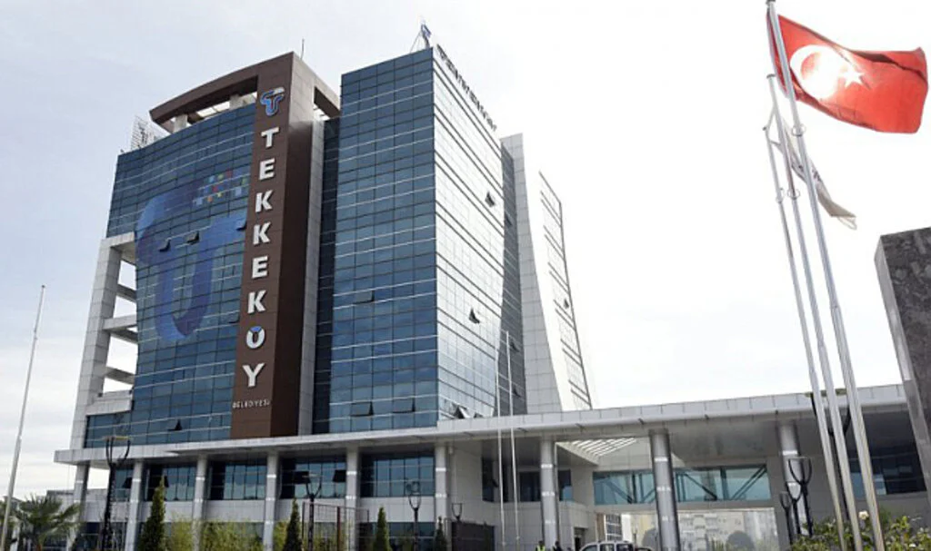 Tekkeköy Belediyesinden Dükkan Kiralaması