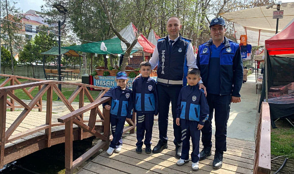Vezirköprü’de Minik Zabıtalar Sahadaydı