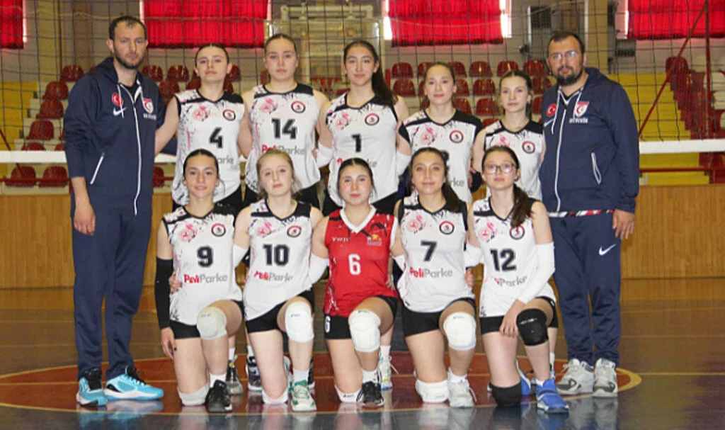 Vezirköprü Voleybol Takımı Türkiye Finallerinde