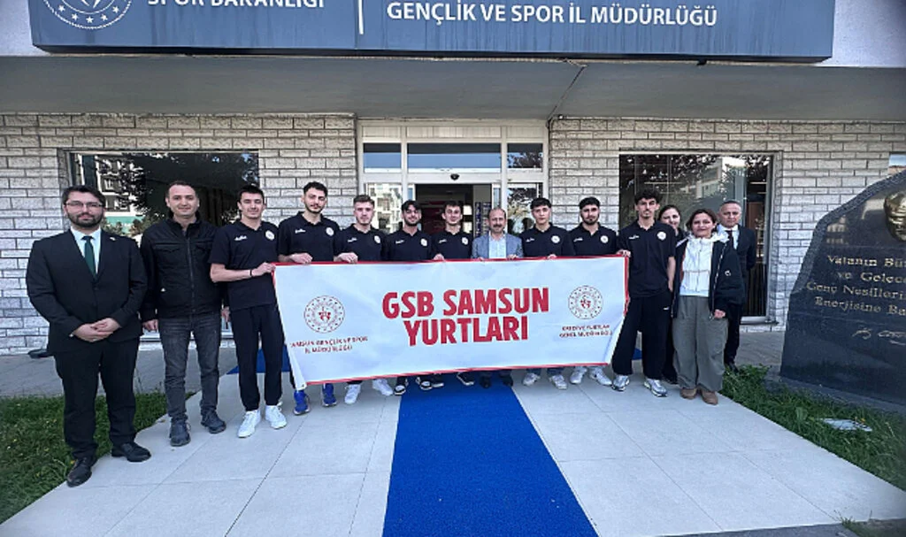 Voleybolcu Gençlerden Samsn İl Müdürü Dereci’ye Ziyaret