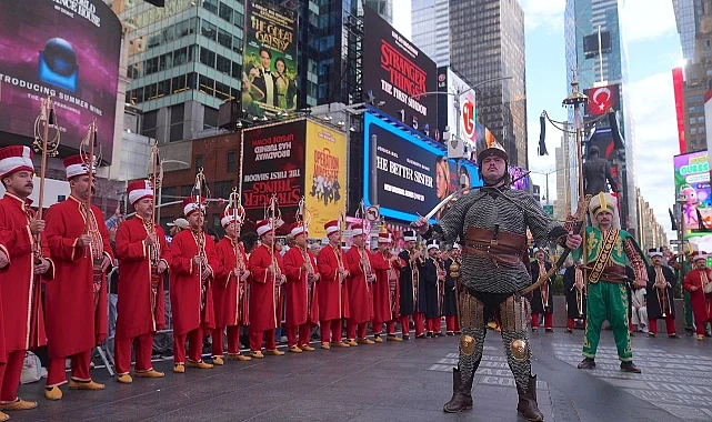 19 Mayıs Coşkusu New York’ta Mehter Marşıyla Yaşandı