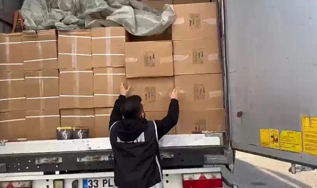 4 Milyon TL’lik Kaçak Tütün Yakalandı