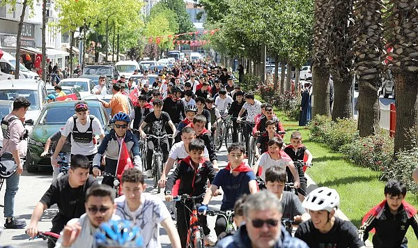 Bafra’da 19 Mayıs’a Özel Bisiklet Turu