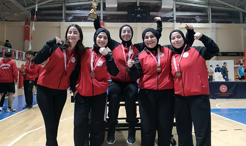Bafra’da Masa Tenisi Heyecanı: Türkiye Finaline Gidiyorlar