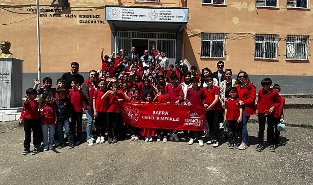 Bafra’da Öğrencilerle Buluşma ve Şehit Anması