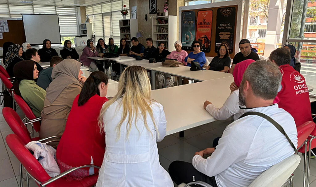 Bafra’da Otizmli Çocukların Annelerine Sürpriz