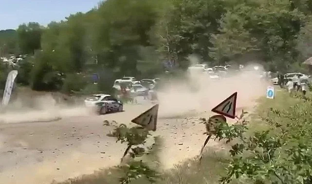 Bursa’da Ralli Aracı Seyircilere Daldı: Korku Dolu Anlar