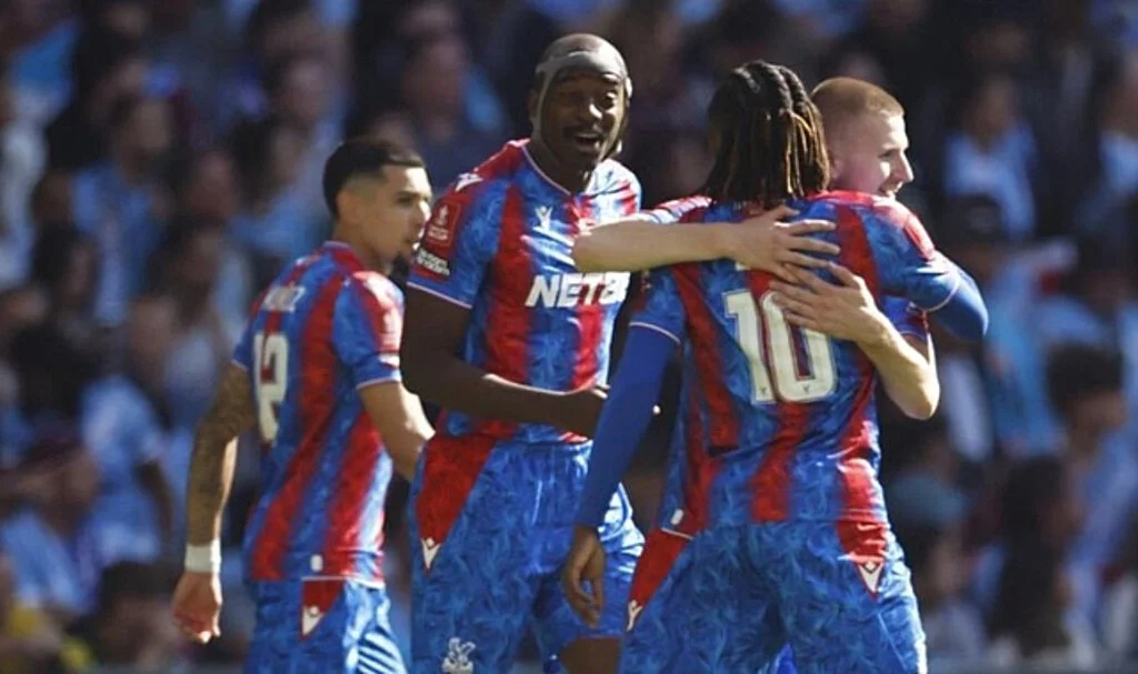 Crystal Palace FA Cup’ı İlk Kez Kazandı