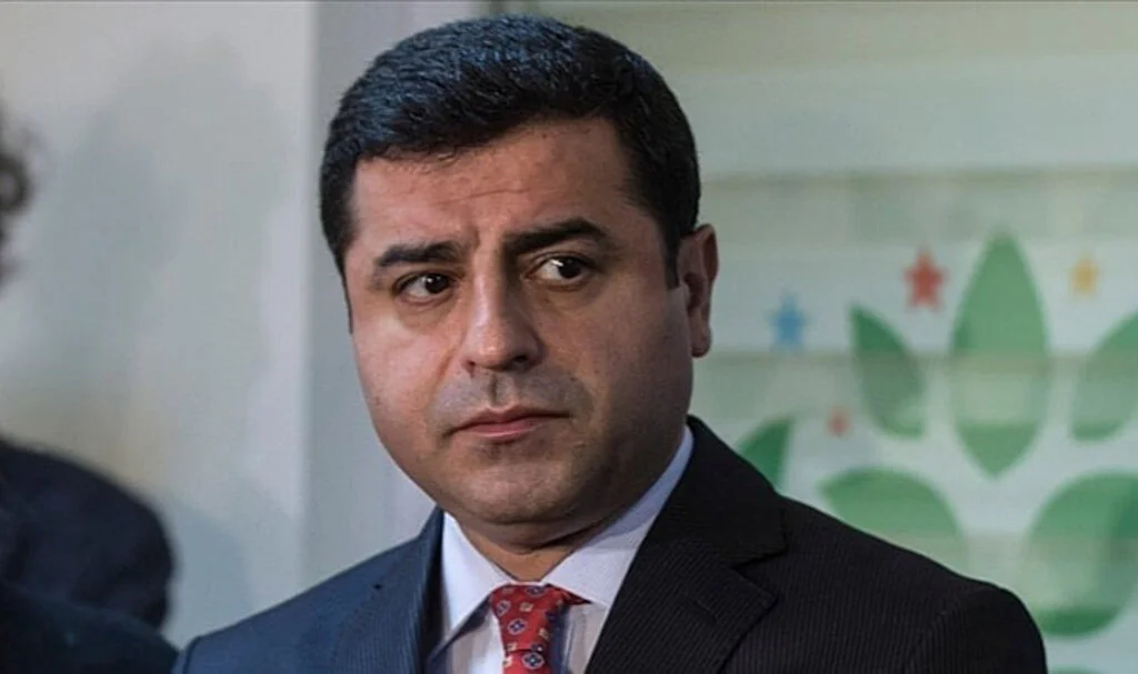 Demirtaş İçin Siyaset Sinyali AK Parti'den Geldi