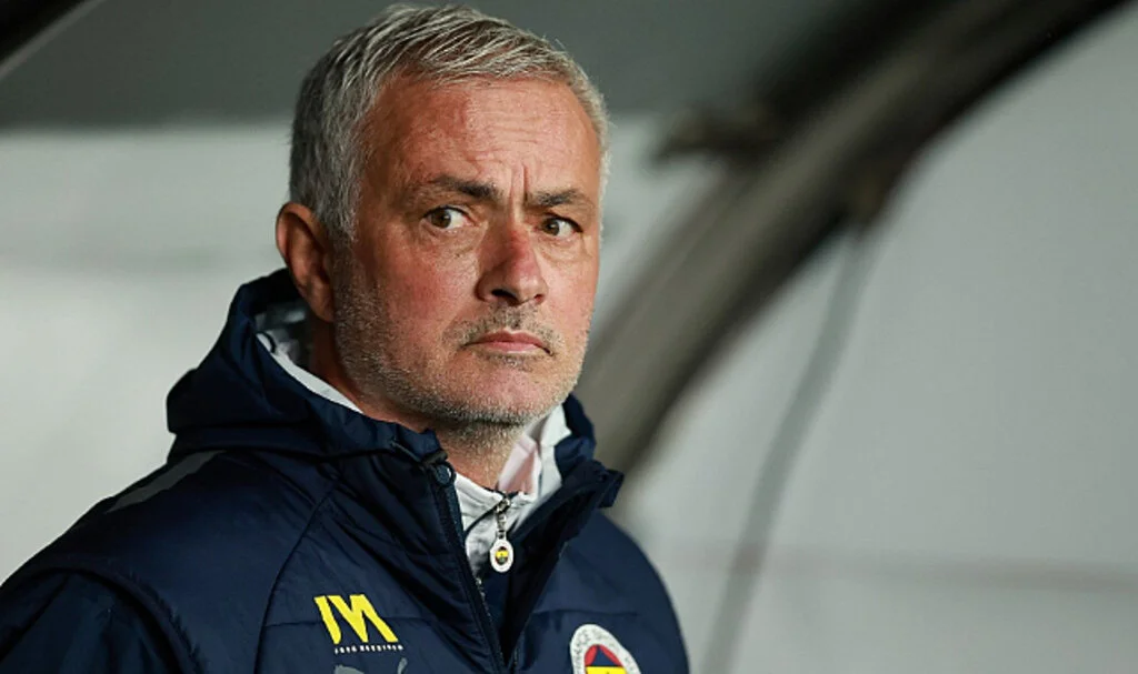 Fenerbahçe'de Mourinho'dan Gelecek Sezon Açıklaması